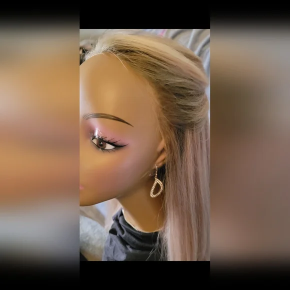 Blonde HUMAN Hair Wig by Uniwigs - Picture 8 of 16